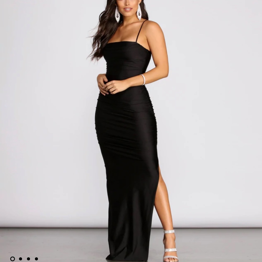 Windsor Mila High Slit Ruched Dress size L